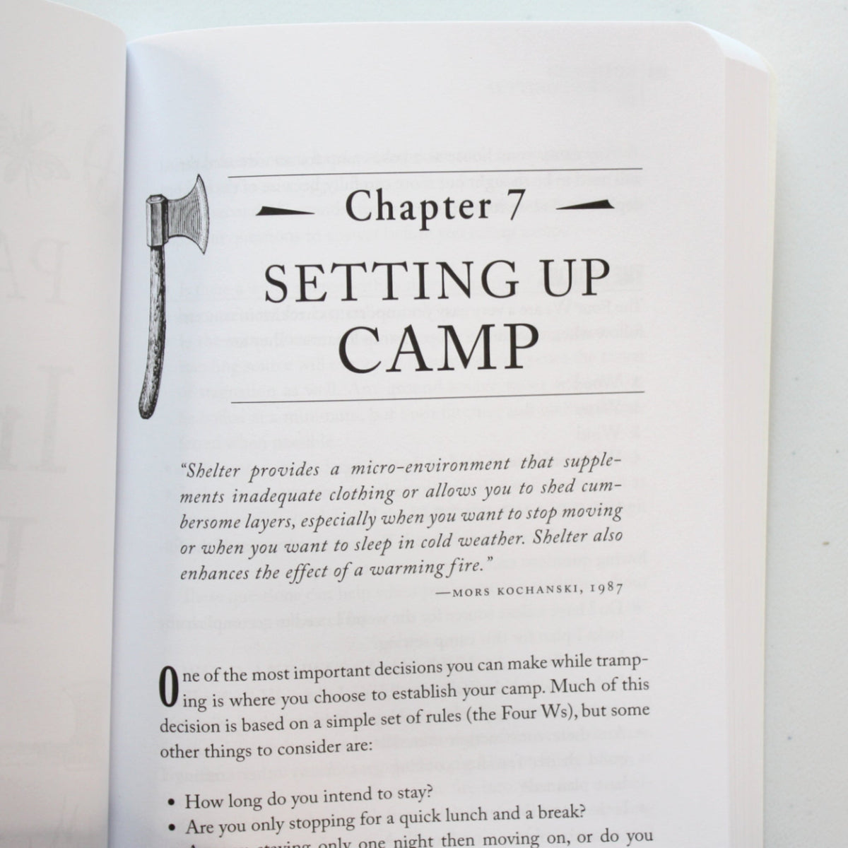 Bushcraft 101: A Field Guide to the Art of Wilderness - Made in the USA