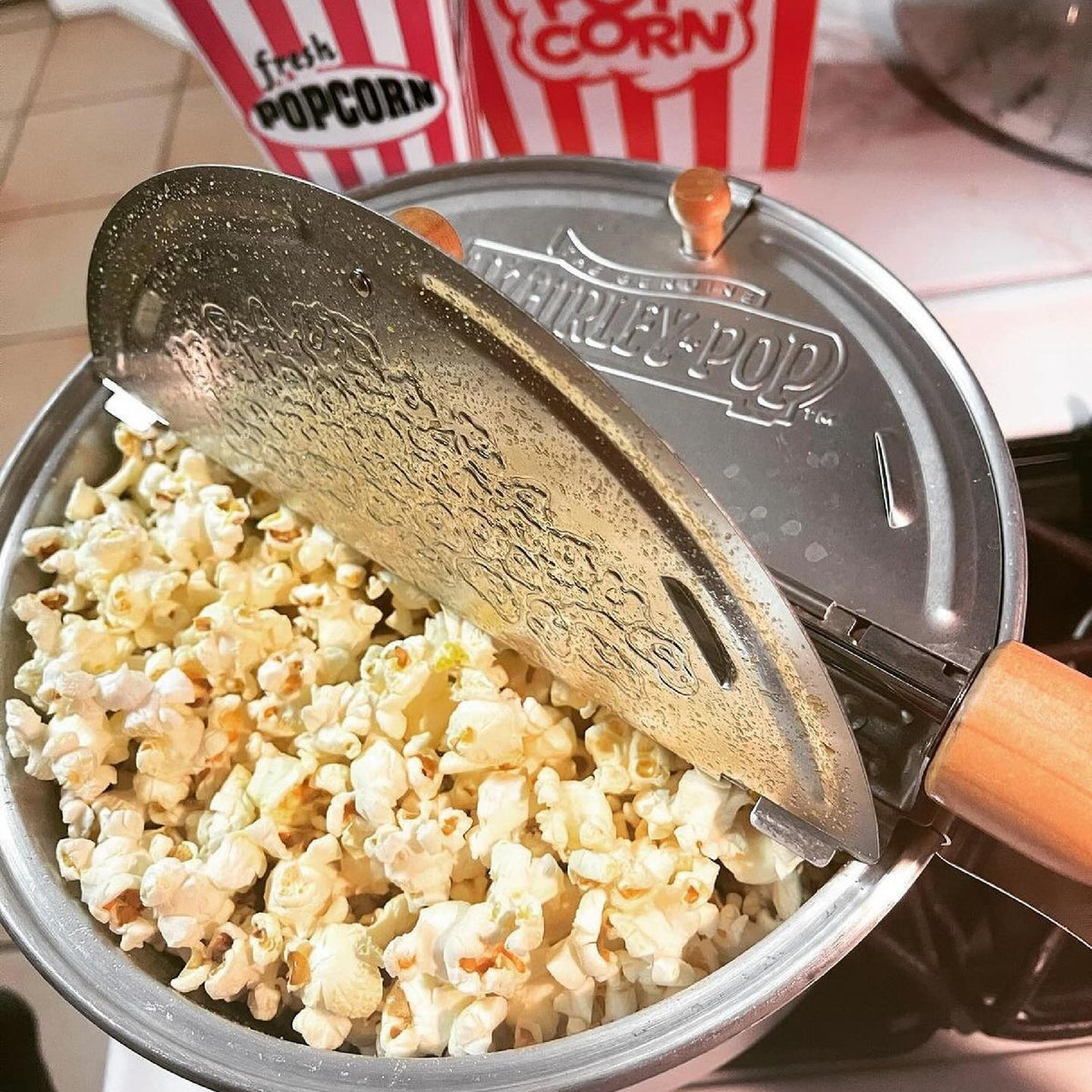 Whirley Pop - 6 Quart Aluminum Popcorn Popper - Made in the USA