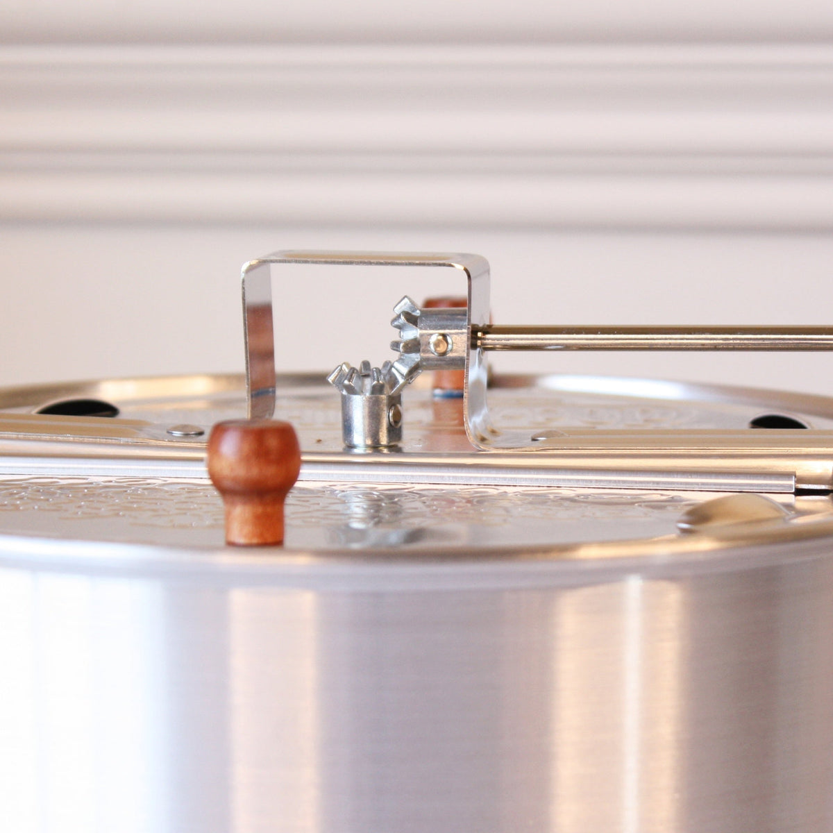 Whirley Pop - 6 Quart Aluminum Popcorn Popper - Made in the USA
