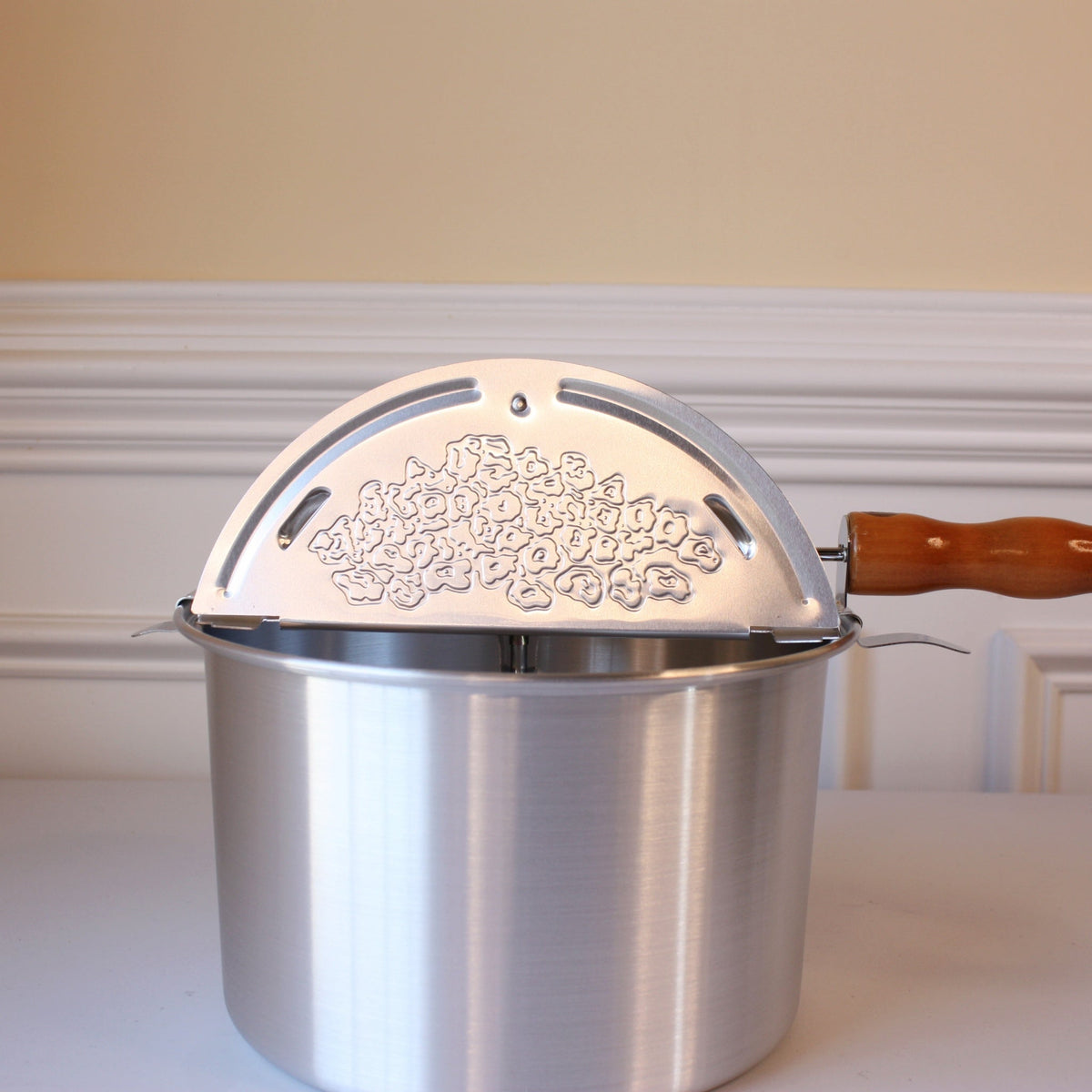 Whirley Pop - 6 Quart Aluminum Popcorn Popper - Made in the USA