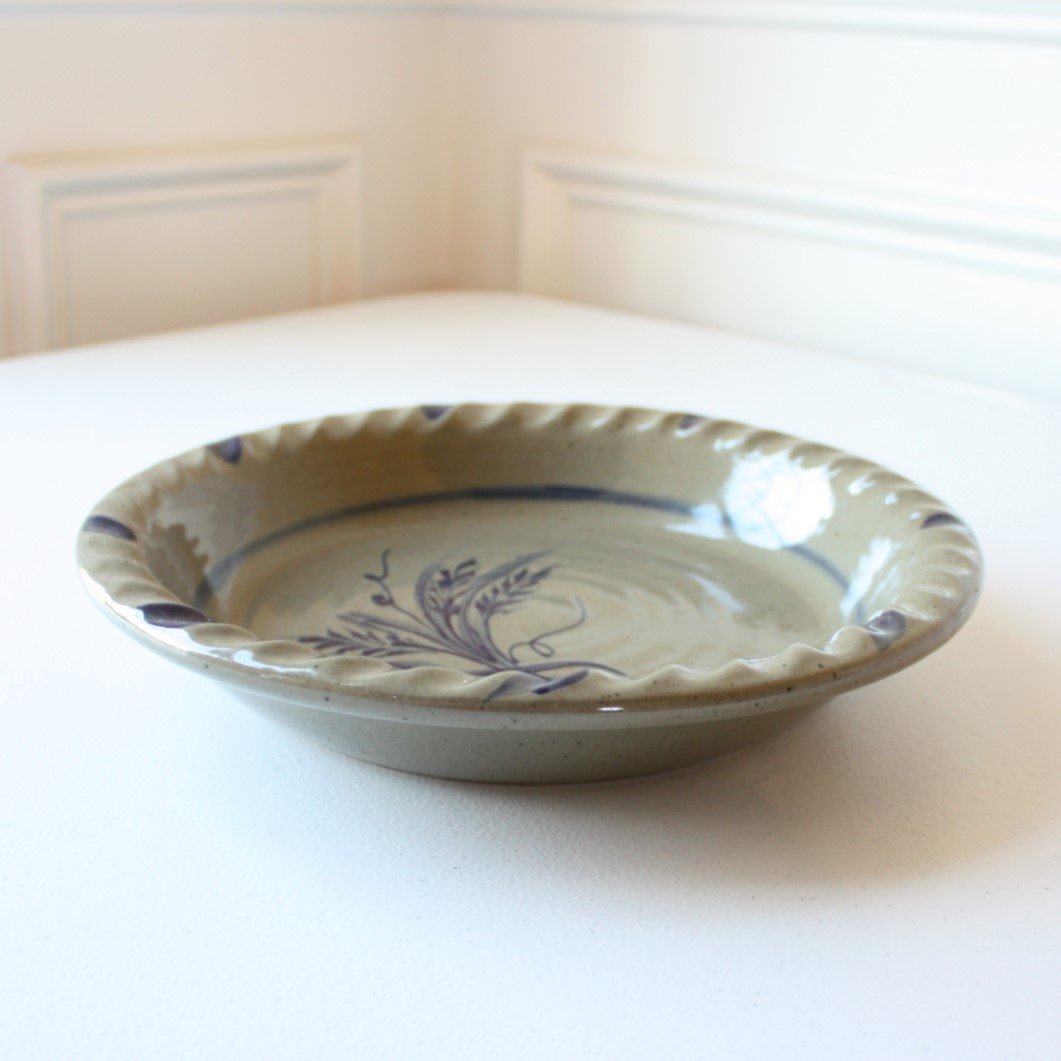 Wheat Pattern Hand Painted Pottery Pie Plate - Made in the USA